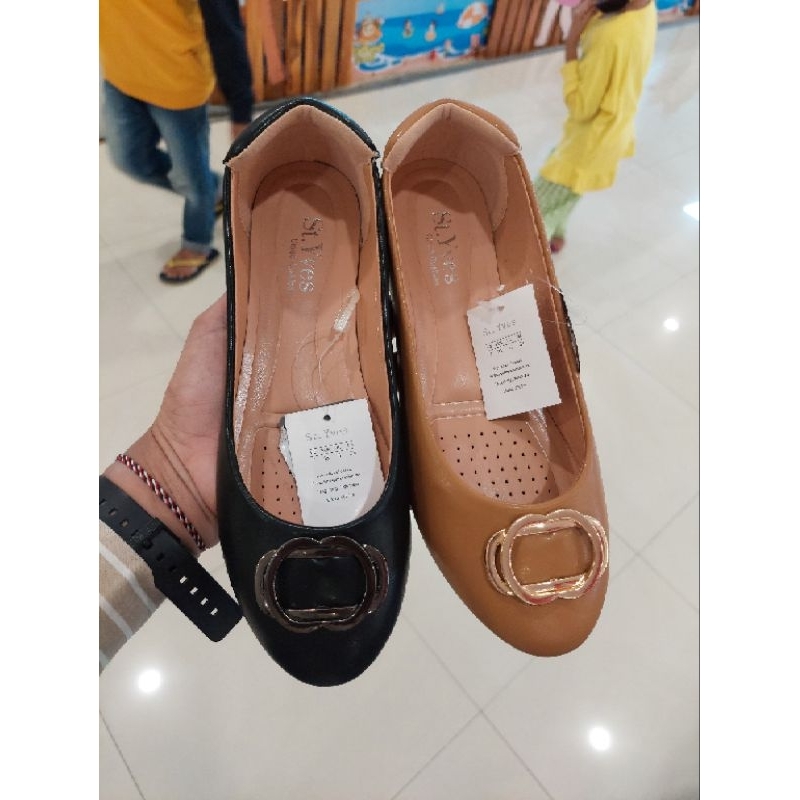 Sepatu datar/Flat shoes St Yves