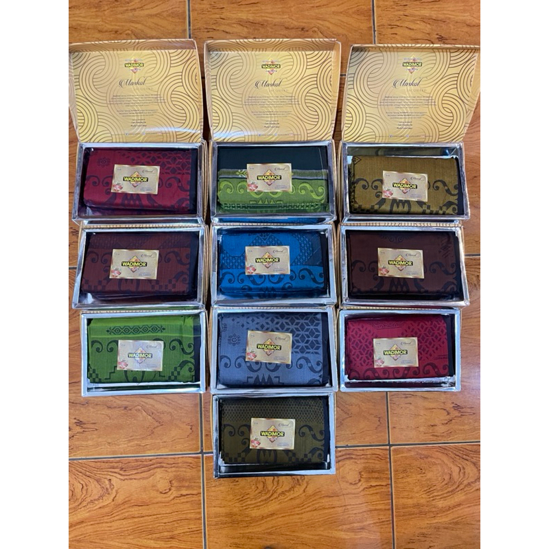 SARUNG WADIMOR MASKOT Box Premium
