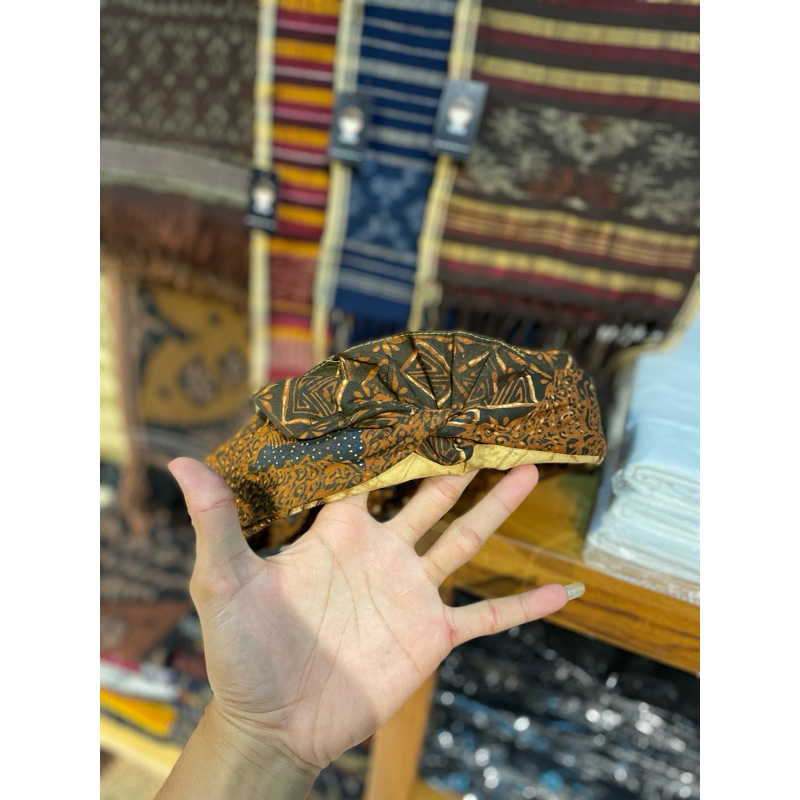 Viral Udeng Batik Tulis Asli Jadi