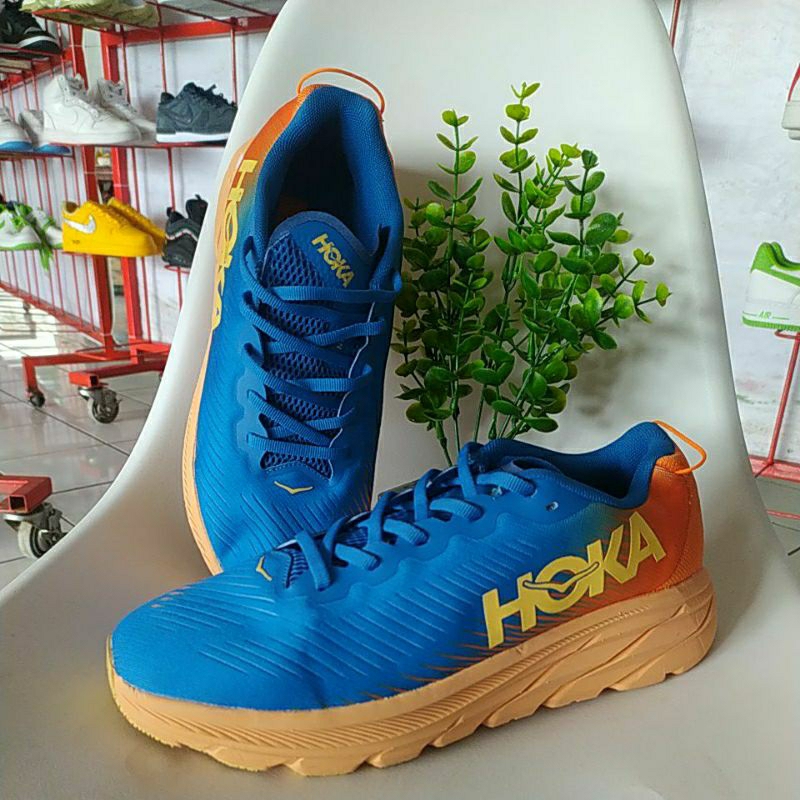 HOKA rincon 3