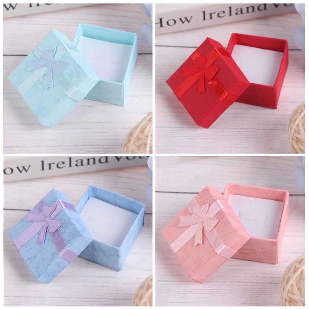 

HSM Kotak Cincin Kotak Pita