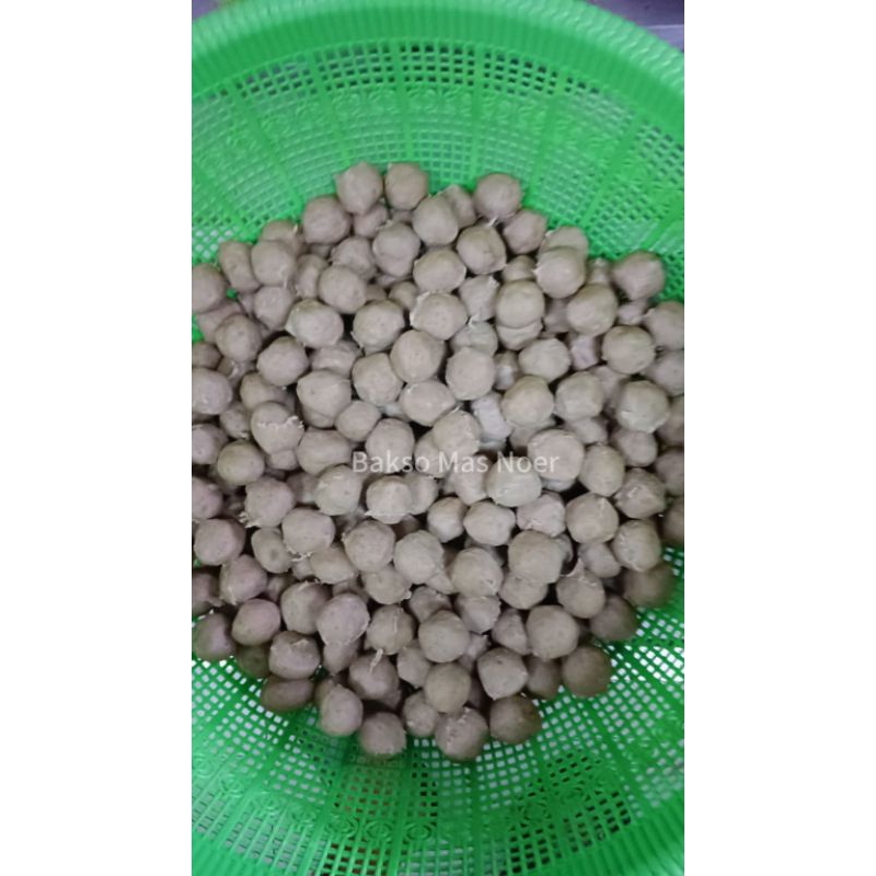 

Bakso Sapi Homemade 100% Halal ukuran sedang isi 10pcs