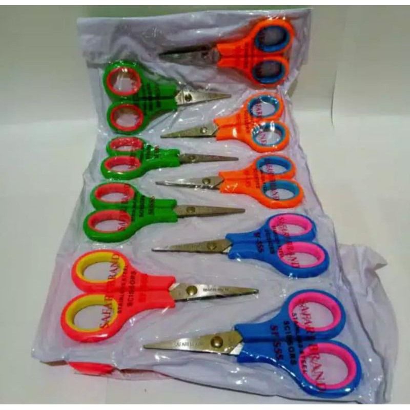 

Gunting Renteng Warna isi 12pcs