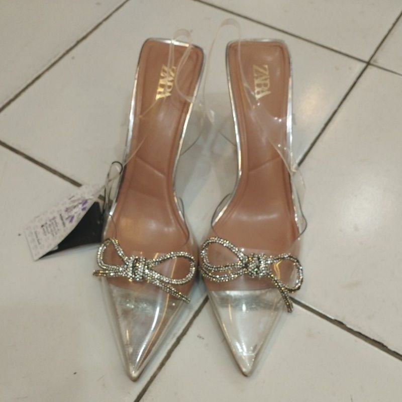 Sandal Sepatu Zara heal.