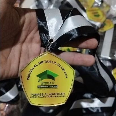 Gordon wisuda Kuningan/stainless, medali kalung satin finishing resin glossy