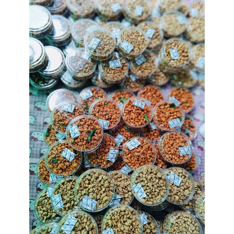 

kacangMede patahan matang toples 250gram 5rasa