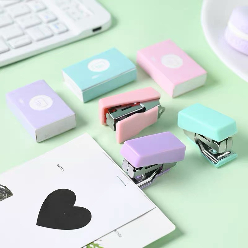 

Stapler Staples Mini Set Warna Pastel / Penjepit Kertas Perlengkapan Kantor Sekolah