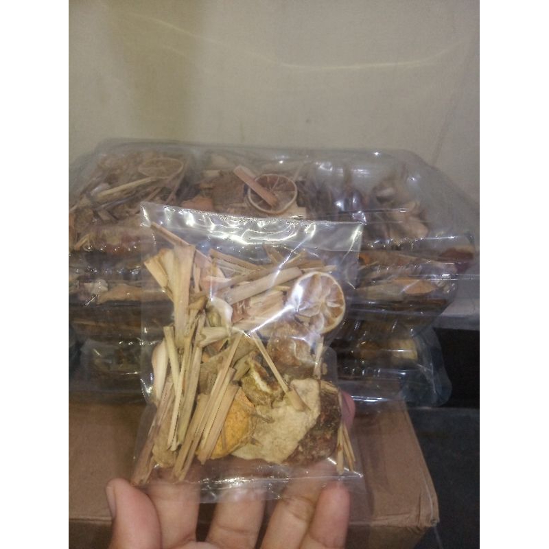 

Wedang Rempah Jahe,Lengkuas,Kunyit,Sereh Komplit, JSR membersihkan jantung