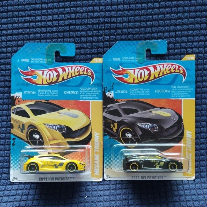 Set Hot Wheels Megane Trophy Yellow & Black Bad Card
