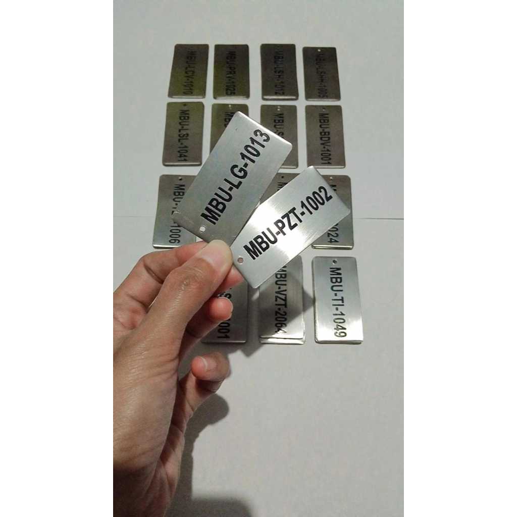 

Plate Label Mesin/Name Plate Panel Stainless Steel dan Kuningan Custom/Plate Stainless Dan Kuningan Custom Etching/Stainless Jam Operasional/Plat Pengumuman/Stainless Pengumuman/Plat Meja/Nama Meja Pengumuman/Plat Custom/Plat Bank BRI/Nama Meja Custom