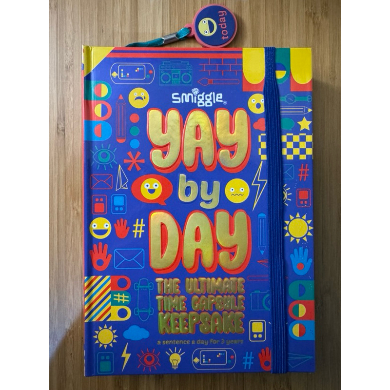 

[PRELOVED] Smiggle - Yay by Day: The Ultimate Time Capsule Keepsake Journal