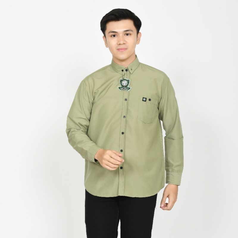 BOY MOM Sage Panjang Poplin Kemeja Polos Lengan Panjang Warna Hijau Sage Formal Pria M L XL XXL XXXL
