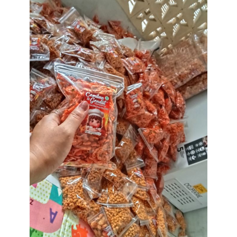 

Seblak kerupuk ikan sigendut
