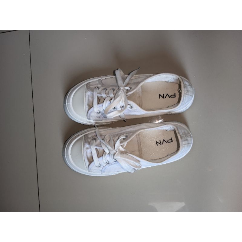 PVN Taeyong sepatu sneakers putih wanita
