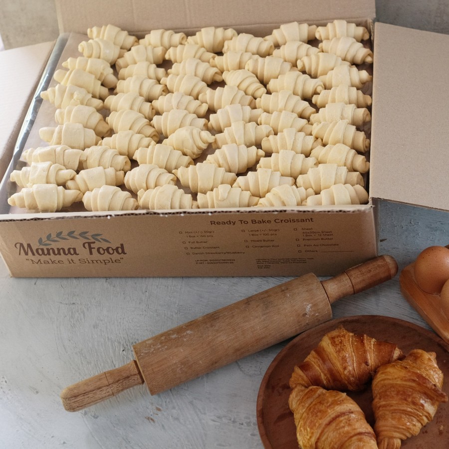 

Ready to Bake Croissant ( Frozen Croissant) in Box ( dalam Box)