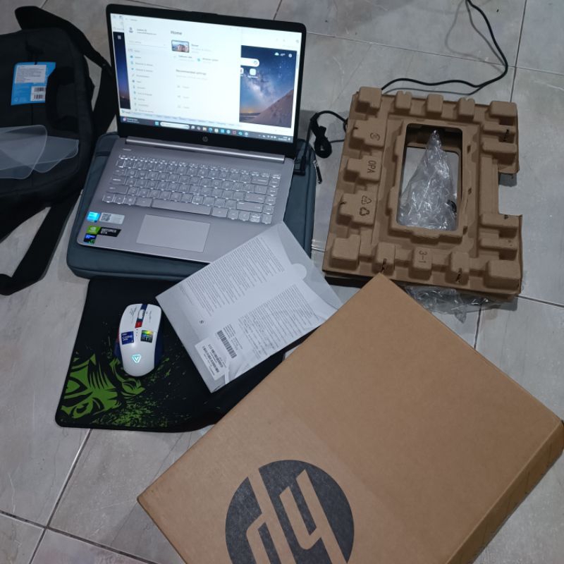 LAPTOP HP s 14S-dq5115TU Sudah upgrade Ram8 bawaa+ Ram 8 samsung Total 16ram core i3 Sudah upgrade w