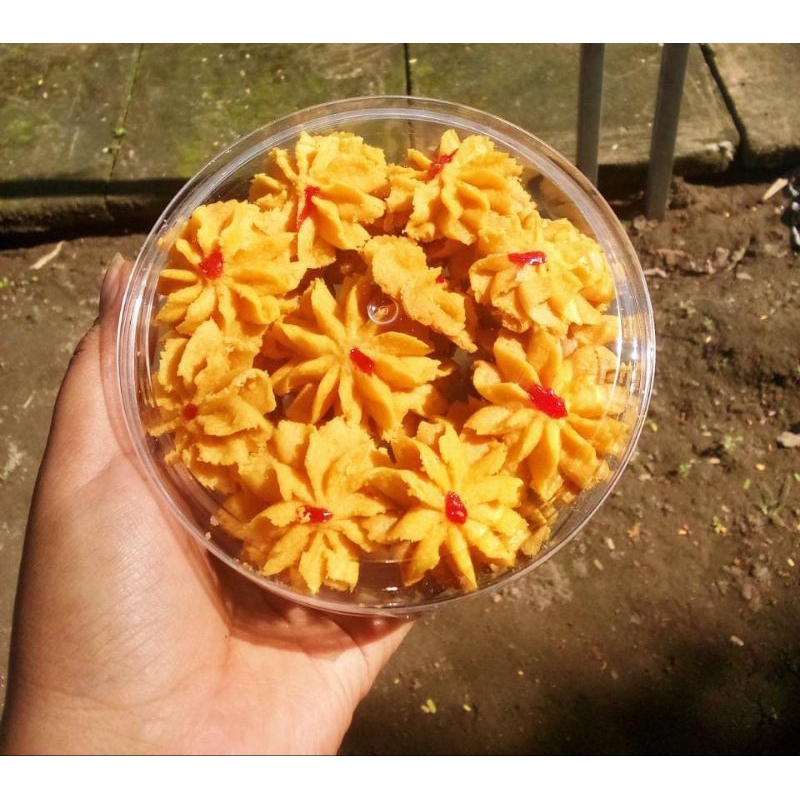 

kue semprit 250gr fresh camilan keluarga dan tamu