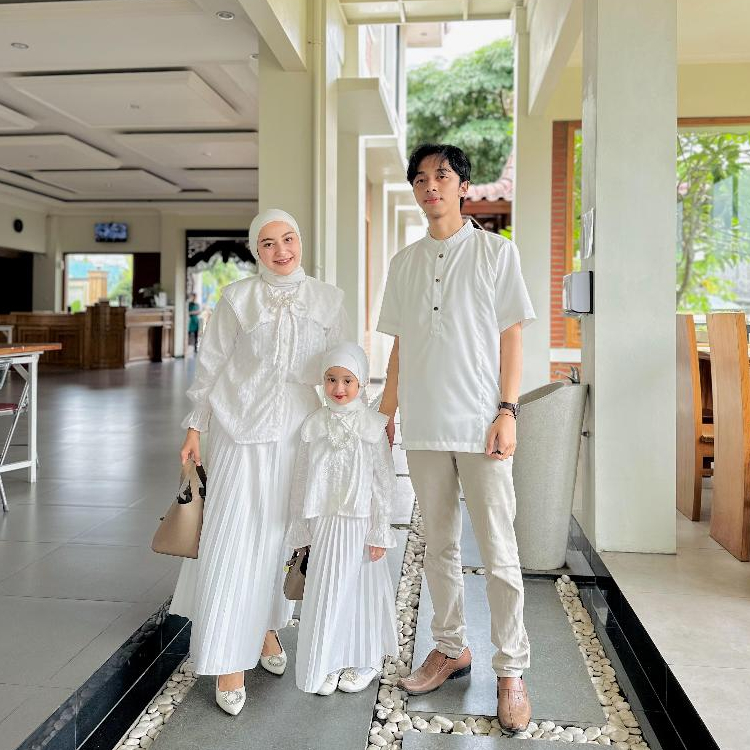 Kalsandfrey Nomi White Atasan Couple Mom And Kids Putih Sarimbit Premium
