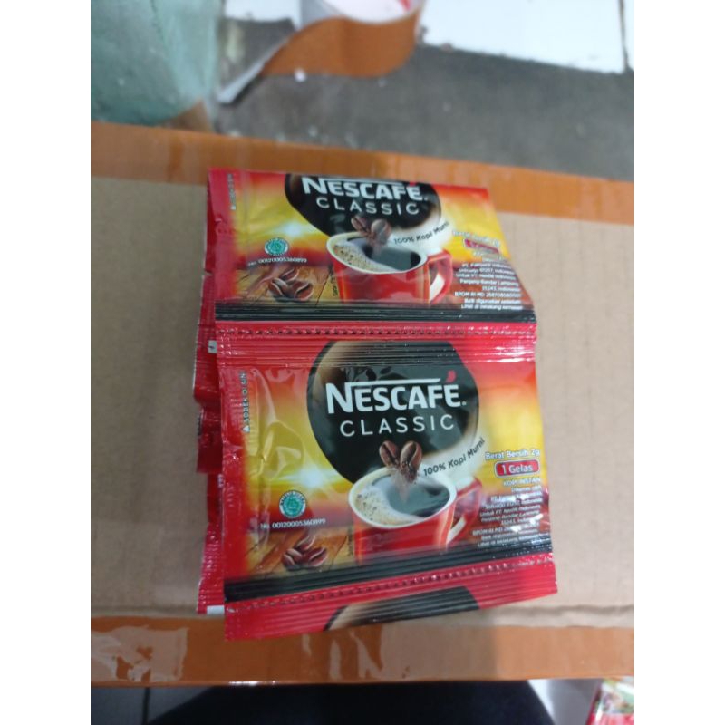 

NESCAFE CLASIC ROBUSTA KOPI 20sachet @ 2GRAM 2 Renceng