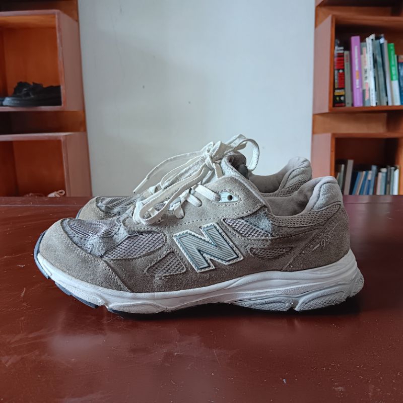 New Balance 990 GS Abu Putih Sepatu Sneakers Unisex Second Original