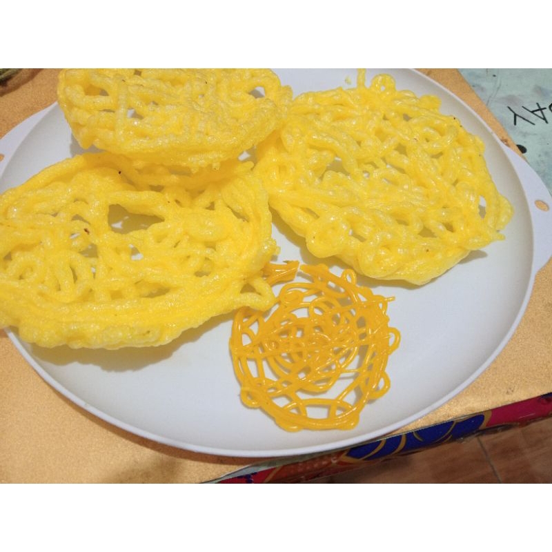 

KERUPUK MIE ECERAN MEKAR