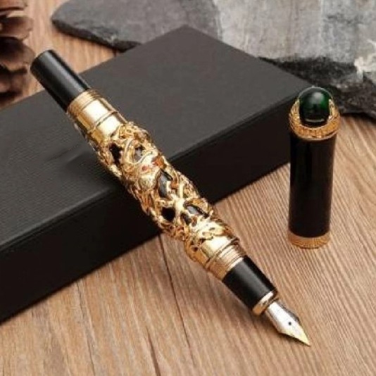 

Executive pen dengan Ukiran Naga Emas & Mutiara Hijau - Limited Edition