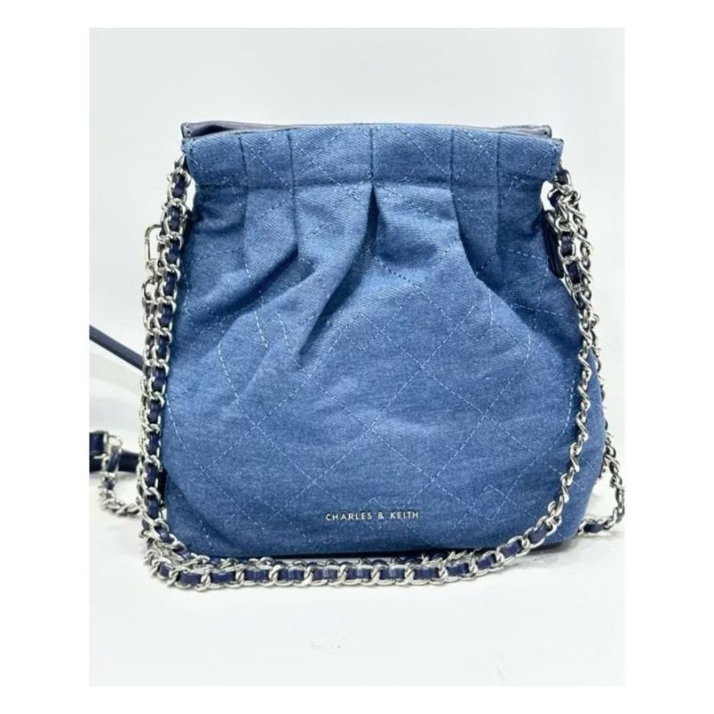 PRELOVED TAS CHARLES & KEITH