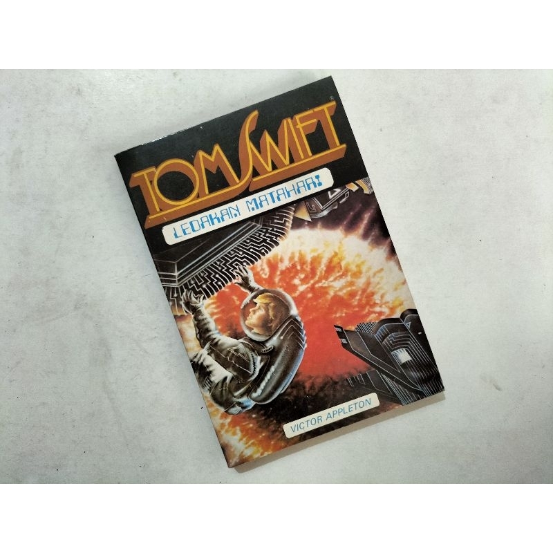 Novel Remaja Saduran Tom Swift Ledakan Matahari, karya Victor Appleton