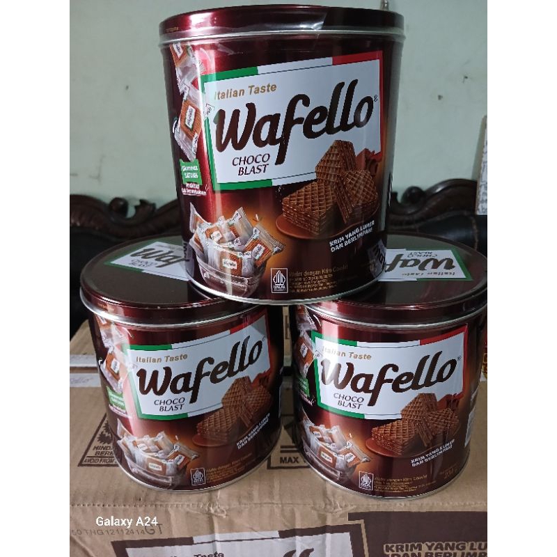 

wafer wafello produk baru 1kaleng , wafer kue aktor lebaran