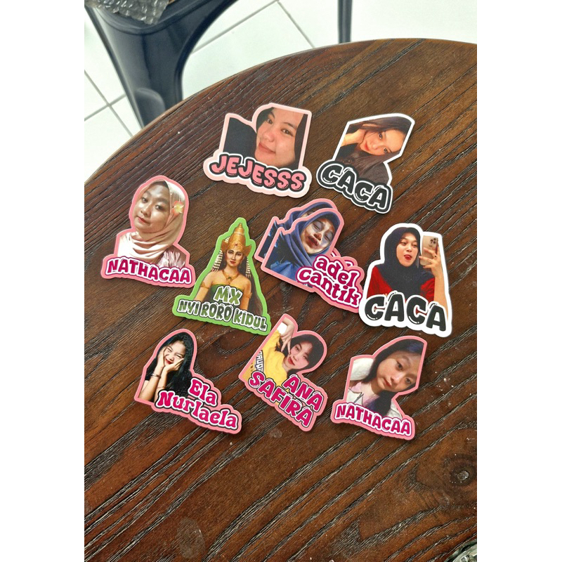 

stiker wajah + nama