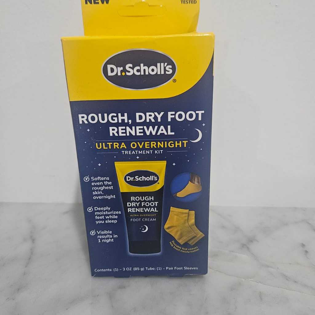 Dr. Scholl's Rough, Dry Foot Renewal Ultra Overnight Treatment foot Cream and Socks