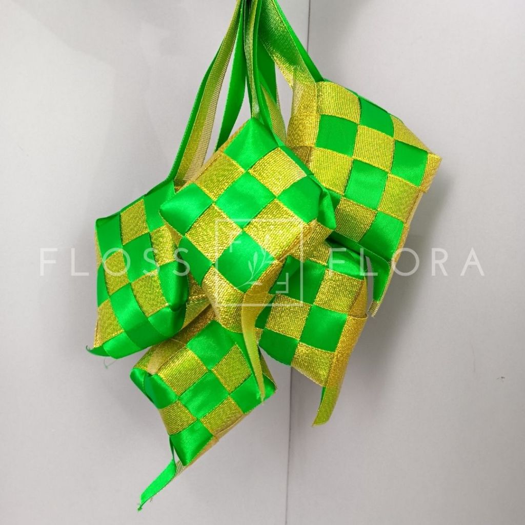 

Aksesoris Lebaran / Idul Fitri / Ketupat Lux 3/4 6 Pcs