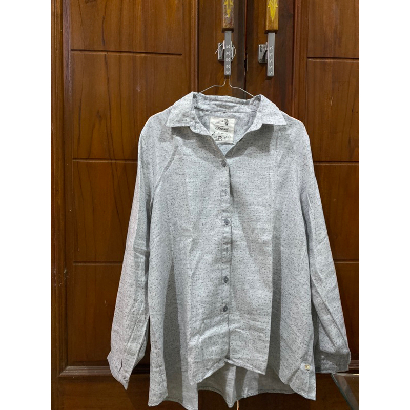 kemeja blouse triset