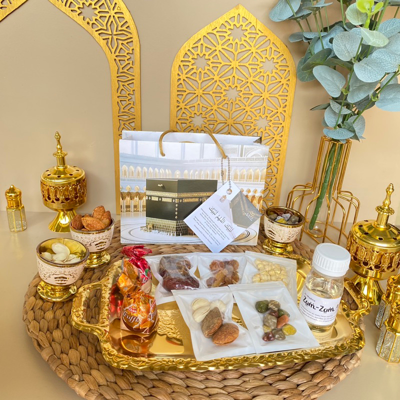 

SAFIYYA 2 (Baca Deskripsi) Oleh Oleh Umroh haji ekonomis Kemasan cantik Unik Bin Dawood Mart Gift From Makkah