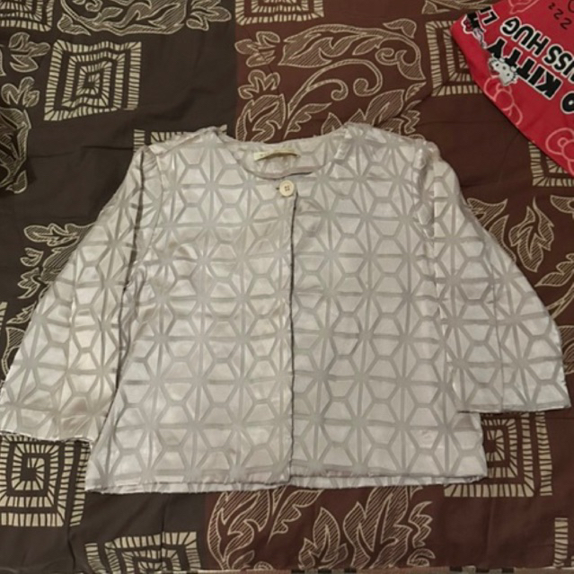 preloved outer minimal