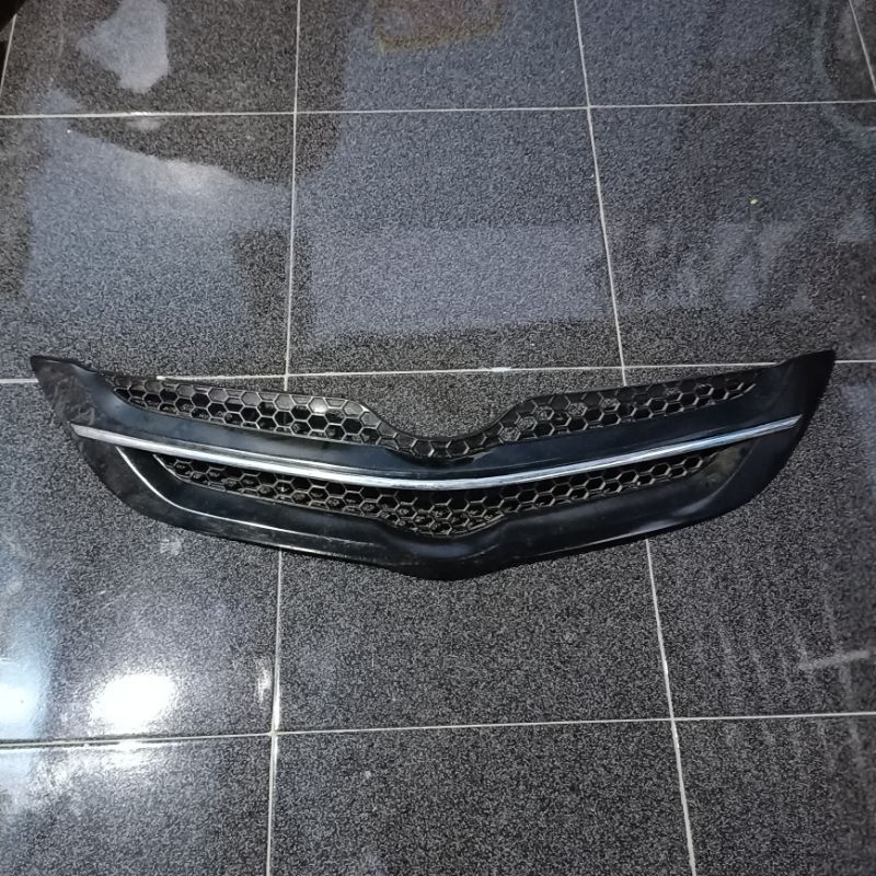 Grill Depan Toyota Vios Gen2 Original Second