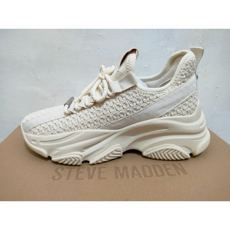 SEPATU WANITA STEVE MADDEN