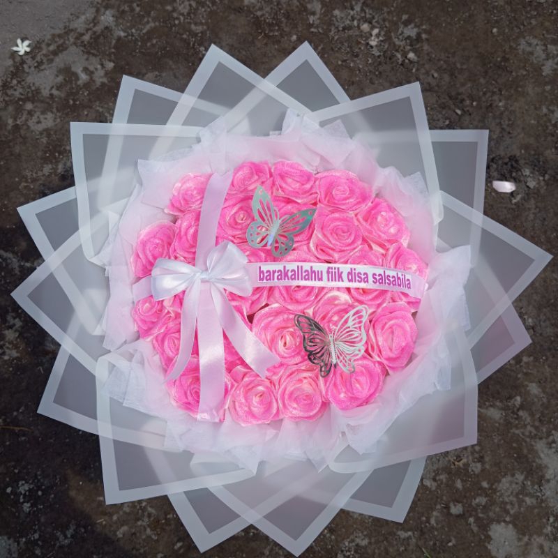 

BUKET PITA SATIN 25 TANGKAI/BUKET PITA SATIN VIRAL /BUKET BUNGA PITA SATIN/BUKET BUNGA PITA SATIN MURAH