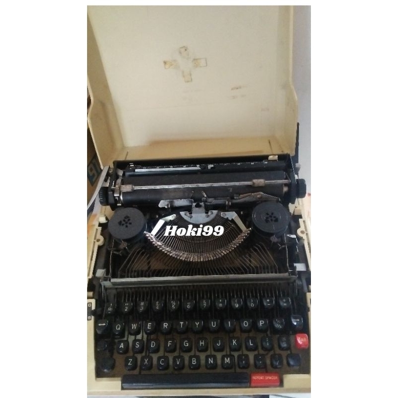 Mesin ketik jadul