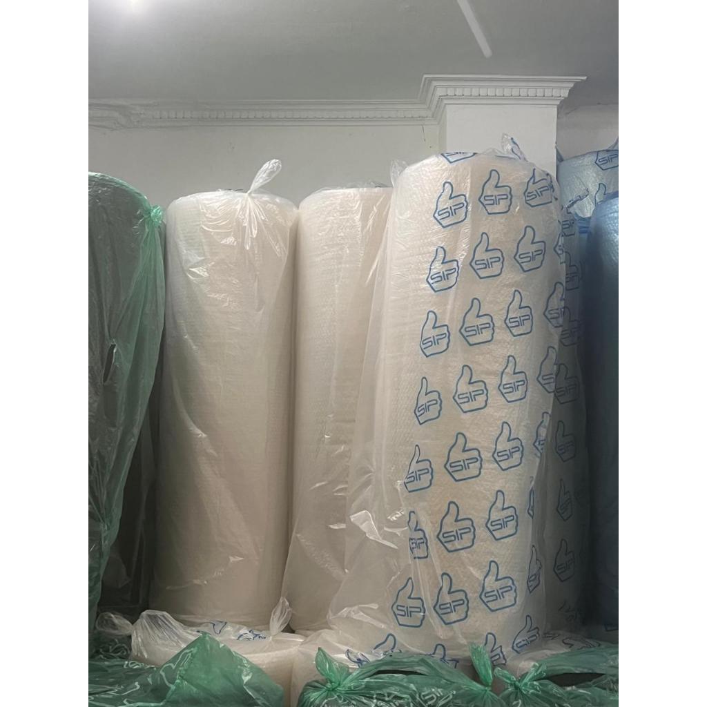 

HJK (Kargo) Bubble Wrap 40CmX50M 125CmX50M Bening/Hitam 2.1Kg / 2.4Kg / 2.7Kg / 3.0 Kg / 3.3Kg