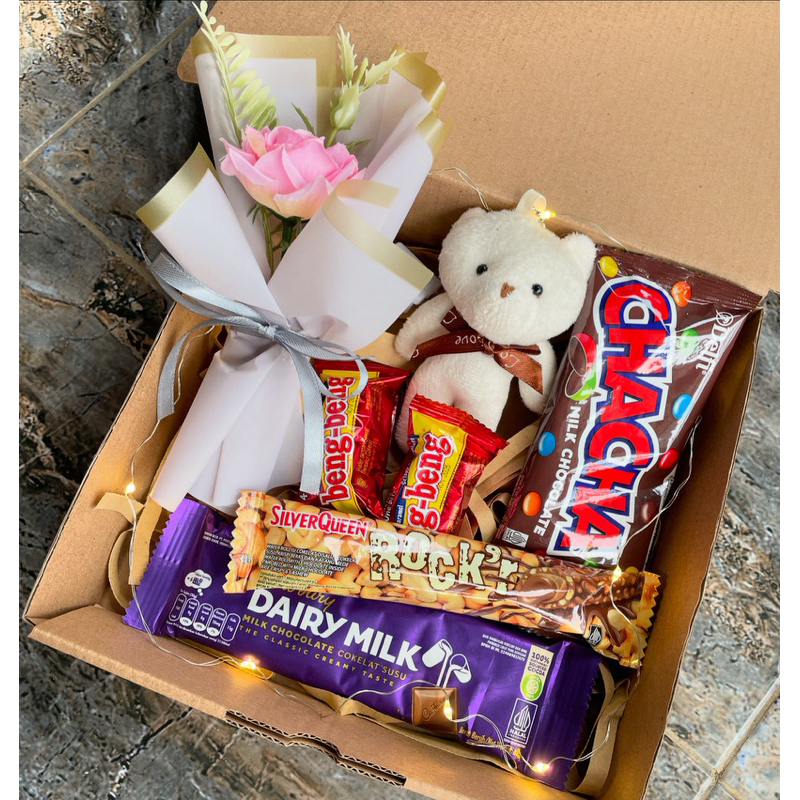 

hadiah/hampers box valentine