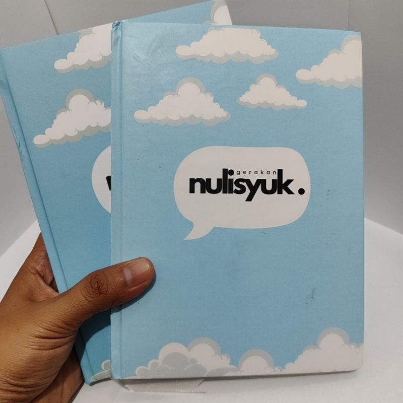 

Jurnal Petualangan Menulis (Blank Sheet)