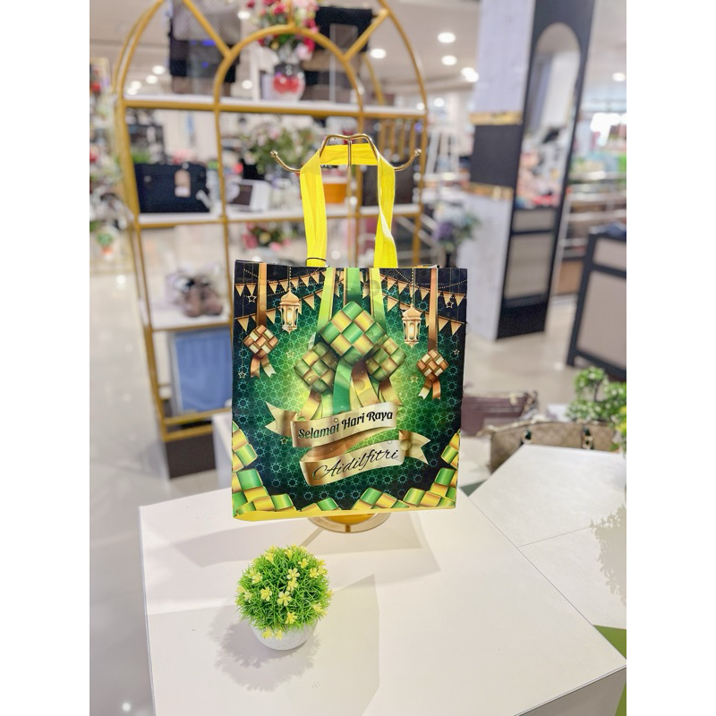 

Tas Goodybag Spesial Lebaran Paling Bagus Terbaik Terlaris