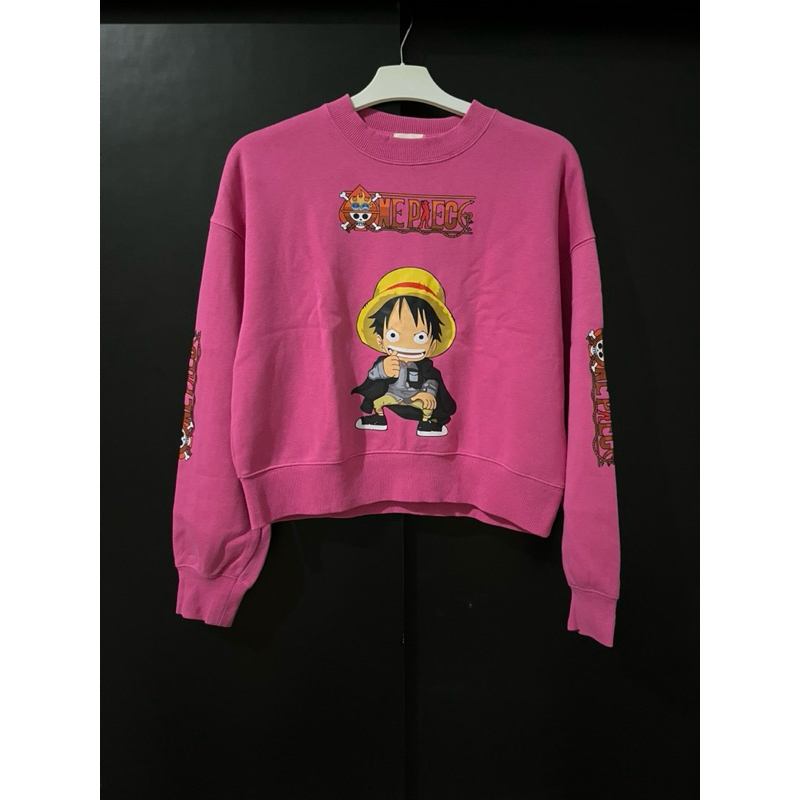 preloved uniqlo crewneck collab one piece