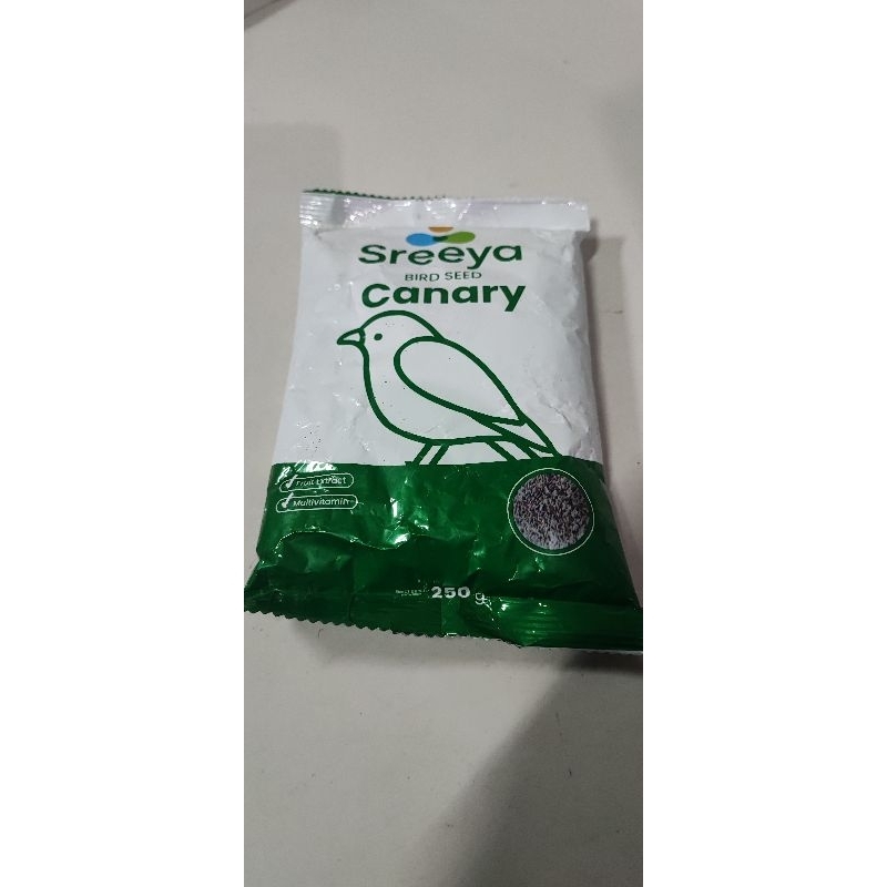 SREEYA bird seed canary  pakan burung kenary dengan fruit extract dan multivitamin