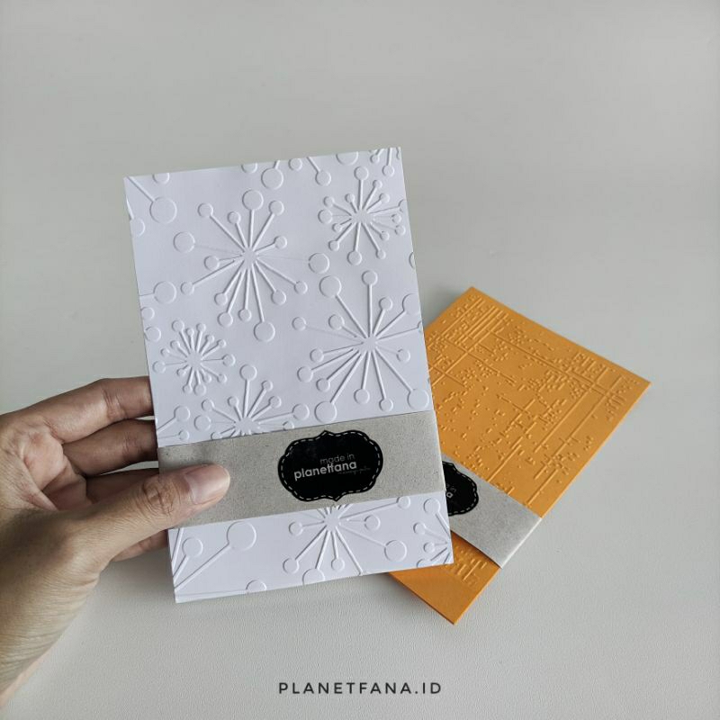 

planetfana • Kertas emboss motif random