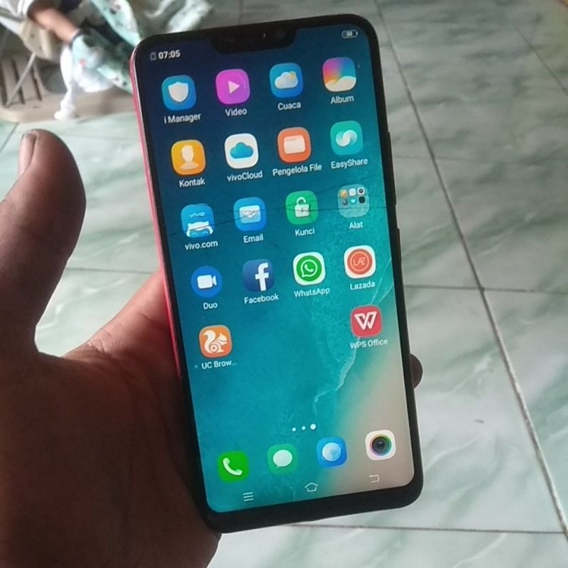 hp Vivo y81 ram 3 minus tce lcd pcah sentuh aman jos layak pake versi android 8.1.0