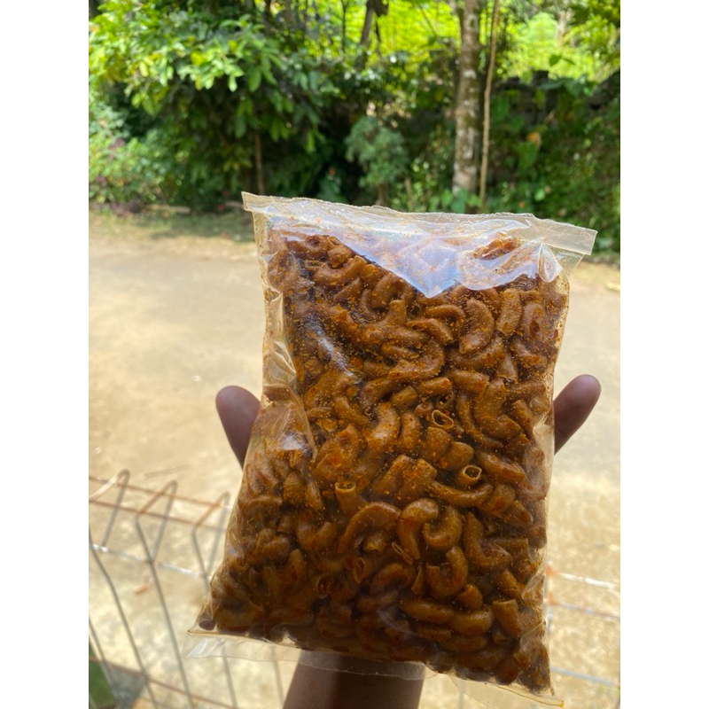 

makaroni bantet 250/500 gram pedas gurih renyah mama elzio