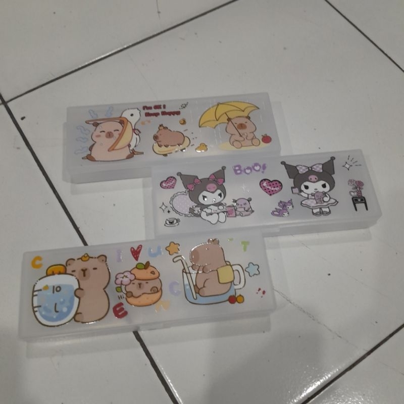

TEMPAT PENSIL KOTAK BENING TRANFARAN MATE DOVE MULTIFUNGSI