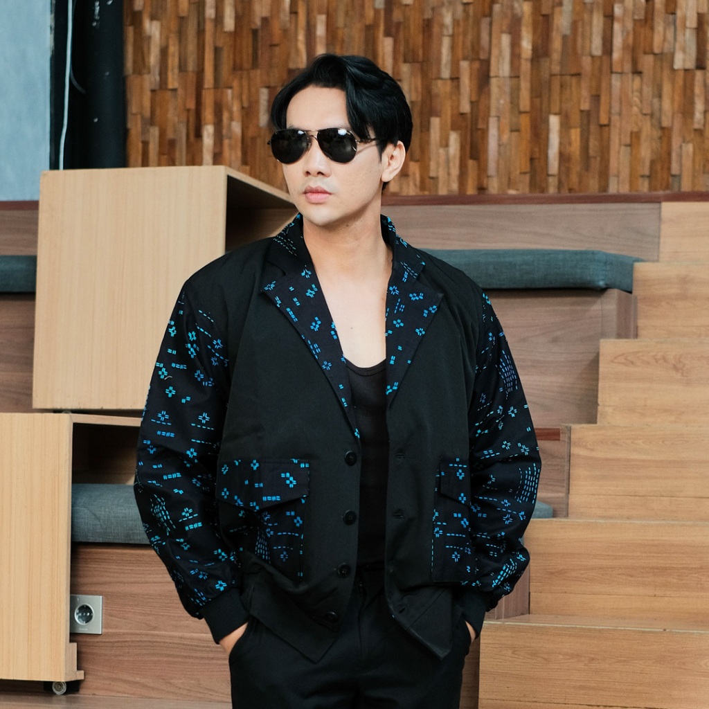 WouBatik - Advaya Series Unisex Bomber  BOU1001